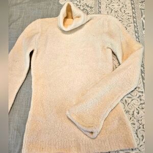 EUC Cozy Cream Turtleneck Sweater